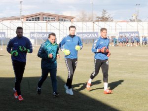 Torku Konyaspor, Gençlerbirliği Maçı Hazırlıklarını Tamamladı