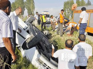 Otomobil sulama kanalına düştü: 2 ölü, 3 yaralı