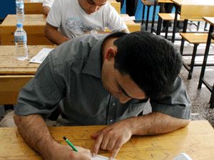 Mezun olamayan öğrencilere sınav hakkı