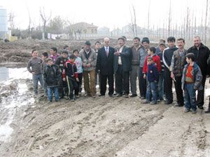 Saraçoğlu Mahallesi hizmet bekliyor