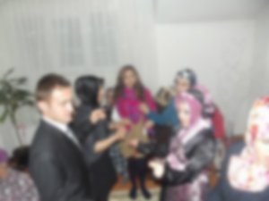 Davetsiz misafir polis olunca nişan ertelendi