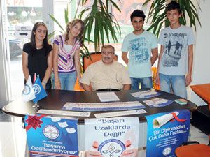 Üzülmez, üniversite adaylarıyla buluştu