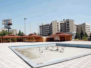 Harabeye döndü