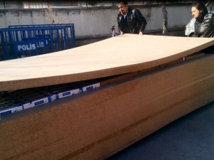 Suntaların arasında sigara kaçakçılığı