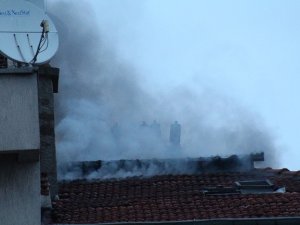 Suriyelilerin kaldığı evde yangın çıktı