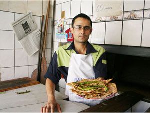 Etli yerine tavuklu ekmek yapılıyor