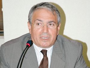 Mehmet Kara: Ben yolu tıkamam, engel de olmam