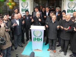 İHH yeni binasında açıldı