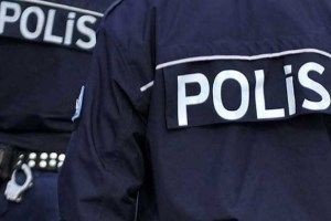 Dinleme operasyonu: 17 polis tutuklandı