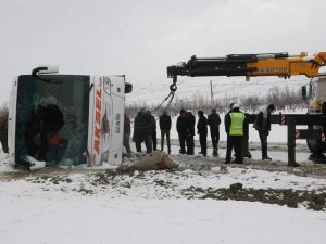 Afyonkarahisar’da Otobüs Kazası: 30 Yaralı