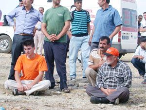 Serinlemek için girdiği gölette boğuldu