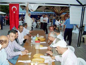 Seydişehir'de iftar çadırı kuruldu