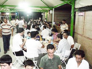 Yalçın ailesinden iftar yemeği