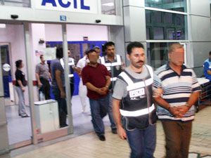 Cezaevinde tanışıp uyuşturucu taşırken yakalandılar