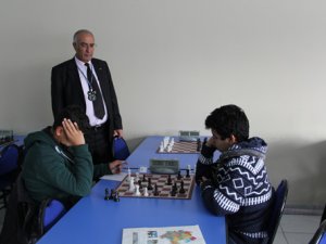 Satrançta 13-15yaş heyecanı yaşandı