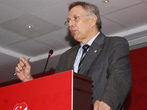 Oğuz Sarvan: Hakemlerin önü açık