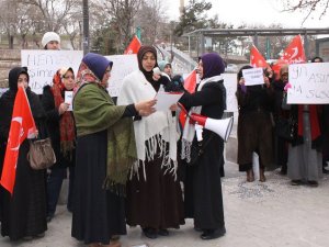 'Evlatlarımız tehdit altında'