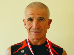 TSYD'nin veteran atleti “rekor” kırdı