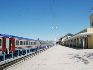 Tren seferleri başladı