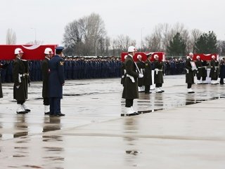 Şehit pilotlar için tören düzenlendi