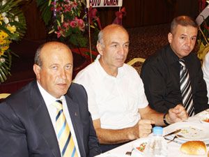 Konyalı çiçekçiler iftarda buluştu