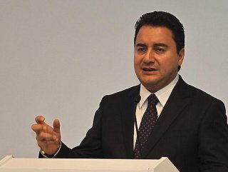 Ali Babacan istifa etti iddialarına yalanlama