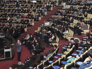 Karatay'da geleceğin meslekleri konuşuldu