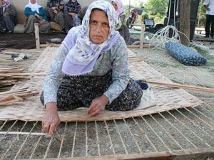 Hasır dokumacılar mutlu değil