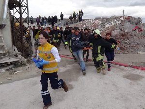 Kepçe operatörü kurtarılamadı