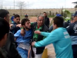 Anadolu Dere-Ereğli maçında kavga çıktı