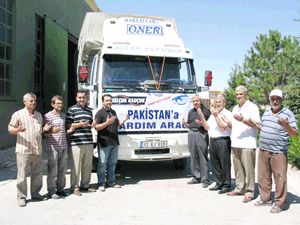 Pakistan’a Konya’dan yardım yağıyor