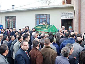 Menekşe ailesinin acı günü