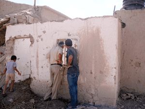 Mutfağın tavanı çöktü 2 kişi yaralandı