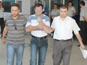 Profesyonel hırsız acemice yakalandı