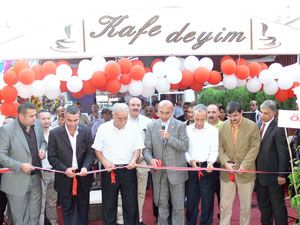 Kafe Deyim törenle hizmete açıldı