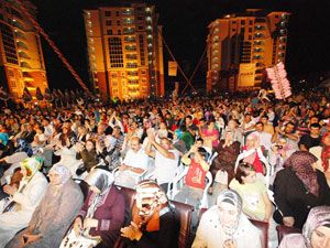 Konutlar teslim edildi