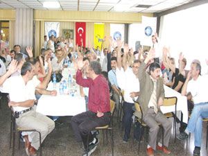 Türk Haber-Sen’de Çelik güven tazeledi