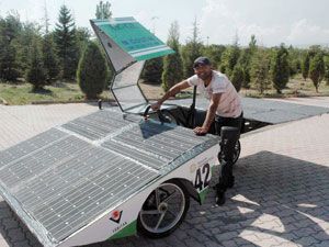 Güneş enerjili otomobil görücüye çıktı