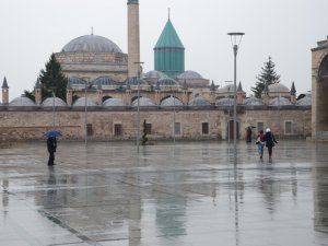 Konya'da kuvvetli yağış ve fırtına uyarısı