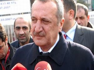 Mehmet Ağar MHP'den aday adayı oldu