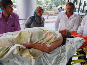 Su kuyusuna inen 3 kişi zehirlendi