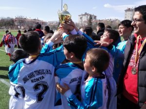 Okullar futbolda şampiyon İsmail Hakkı Tonguç