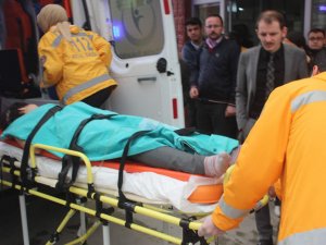 Okulun 3. Katından Düşen Öğrenci Yaralandı