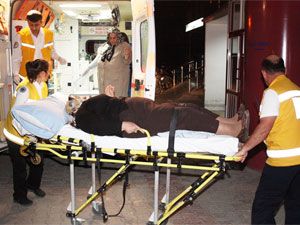 Takla atan arabadaki  4 kişi yaralandı