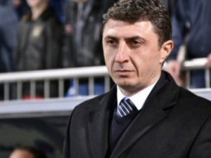 Shota Arveladze istifa etti