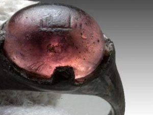 1200 yıllık Viking yüzüğünde Allah yazısı
