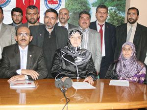 Başörtüsüne verilen çabayı destekliyoruz
