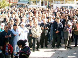 Beyşehir'de ilk hac kafilesi dualarla uğurlandı