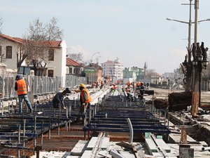 Konya'da tramvay hattı çalışması