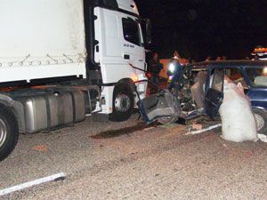 Akşehir’de TIR’la çarpışan otomobilin sürücüsü öldü